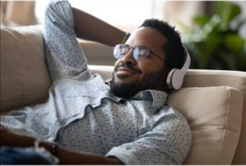 man-listening-to-audio-book.jpg